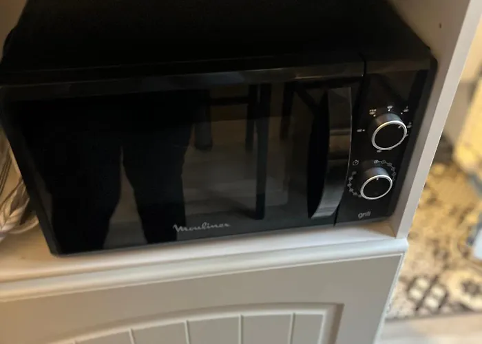 Magnifique F2 En Plein Centre *